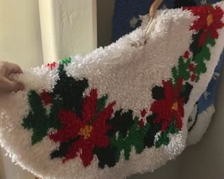 Latch hook Christmas tree skirt TLC