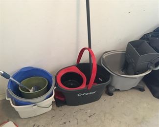 Mop buckets
