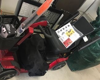 Pride mobility scooter VGC (barely used) w/manuals battery charger & cover