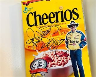 Richard Petty #43 autographed Cheerios Box