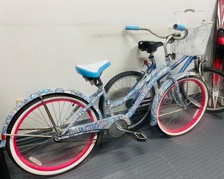 Rare limited edition Lily Pulitzer beach cruiser bicycle