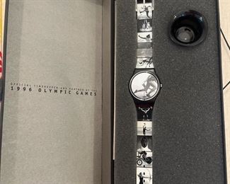Super cool Annie Leibovitz Olympics portraits watch with box