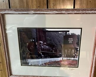 One nicely framed and matted picture