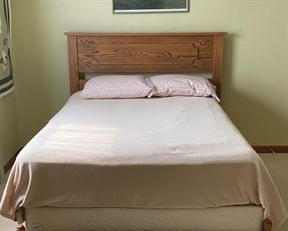 Handcrafted Oak Bedframe w/Mattress