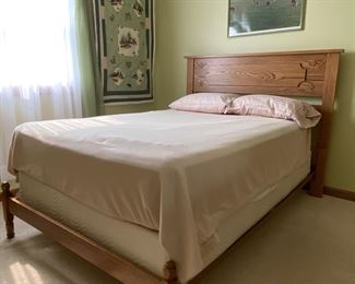 Handcrafted Oak Bedframe w/Mattress