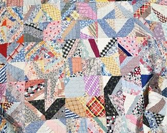 Antique patch top quilt ......To register in order to place bids go to www.capitolsalesservices.hibid.com