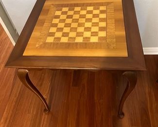 FLIP TOP GAME TABLE