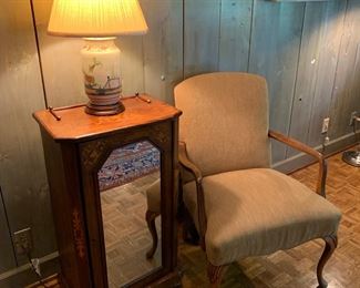 Marquetry wood stand with mirror front, cramic hand painted lamp, vintage chair