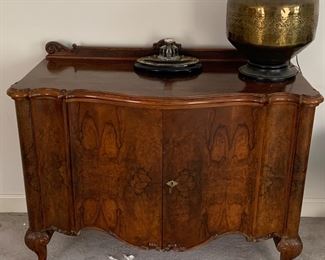Linen chest