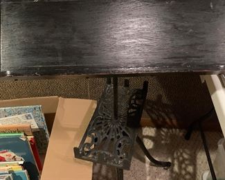 dictionary or music stand