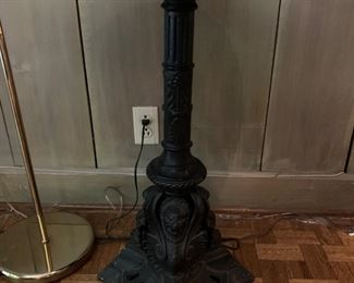 Iron pedestal table