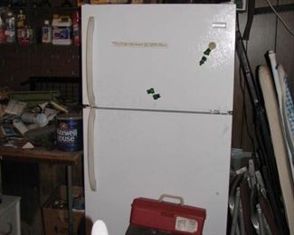Refrigerator 