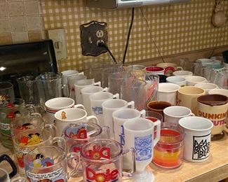 vintage mugs and glassware
