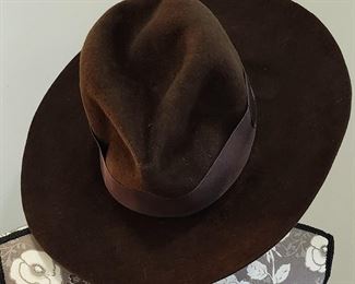 Toppin it off in style