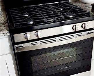 GE Stainless Steel Gas Oven...bake up some goodies for us please!