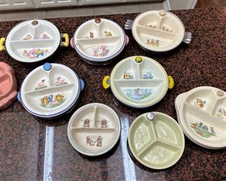 WONDERFUL COLLECTION OF 1950s EXCELLO BABY WARMING DIVIDED DISHES AND MORE.