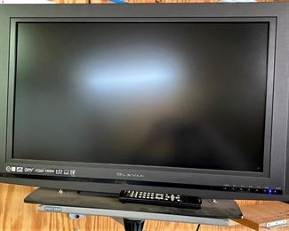 IF YOU NEED A FLATSCREEN TV FROM 20" TO 50" WE HAVE SEVERAL ALL WITH MOUNTS AND WORKING PERFECTLY.