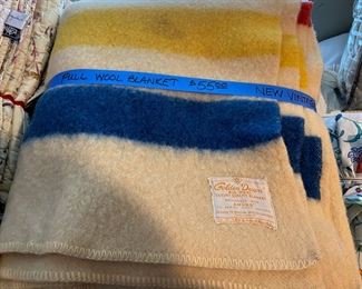VINTAGE NEW GOLDEN DAWN ALL WOOL LUXURY QUALITY BLANKET NEVER USED AND IS FULL SIZE.