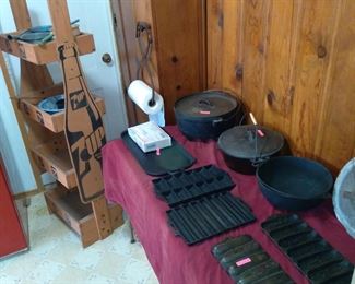 7up store display
Griswald cast iron