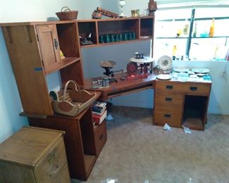 Oak computer corner desk $100