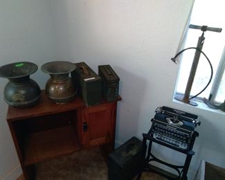 WW2 marine Corp jeep tire pump ww1 wood cartiage case