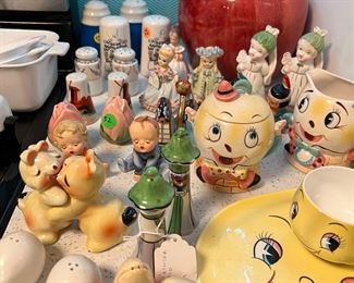 vintage salt & peppers, cookie jars, and other fun kitchen bits!