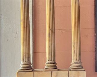 Caston & Pollux Model of Columns