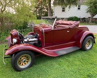 1931 Ford Roadster Convertible, 350 Automatic, Posi rear, Fiberglass Body, $19,500 or Best 