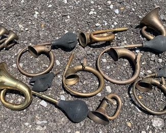 Brass Antique car and truck bulb horns 