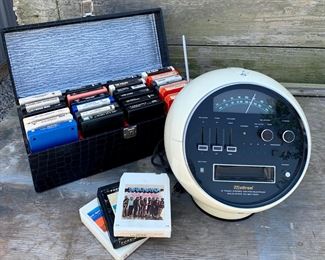 Weltron 8 track Stereo am/fm multiplex Radio with vintage musical 8 tracks in carrying/storage cases