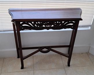 Lil wooden  accent table $75
Measures 32" x 10" deep x 29.25" tall