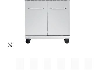 Only used 2 times( honest) comes complete with protective cover and almost full tank $225.00