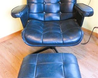 Homecrest executive Eames style chair