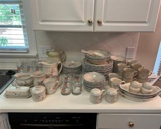 International china Marmalade (100 pcs plus flatware)