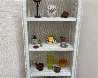 Wicker shelf