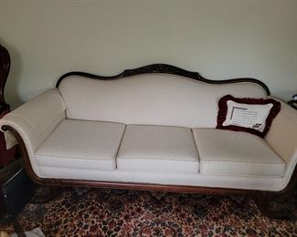Beautiful Duncan Pfyfe sofa in excellent condition 