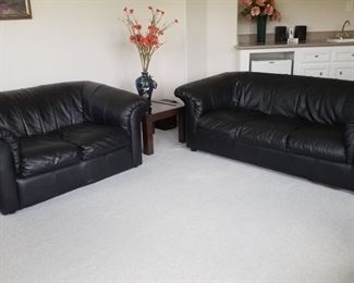 sofas, black leather couches