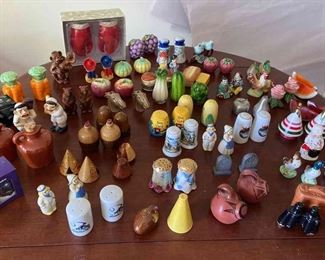 Vintage Salt Pepper Shakers