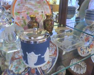 Wedgwood condiment jar