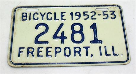 Lot 010 
1952 bicycle license Metal