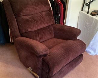 Lay Z Boy manual recliner. Great condition, minimal signs of wear $250