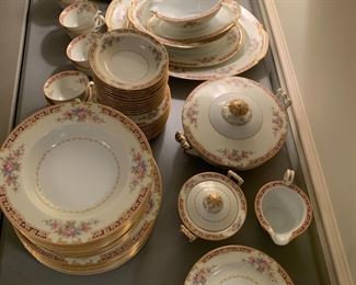 Stunning 88 piece set of Noritake china made in Occupied Japan 