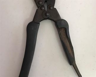 WWII Wire Cutter