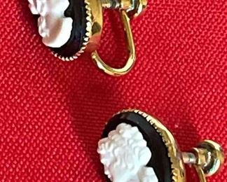 12kt Gold Filled Vintage Camro Screwback Earrings