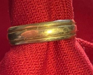 14kt Gold Cigar Band Ring