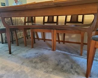 The legs are so elegant