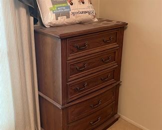 DRESSER PILLOW New 