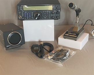 Kenwood Transceiver Radio Equipment