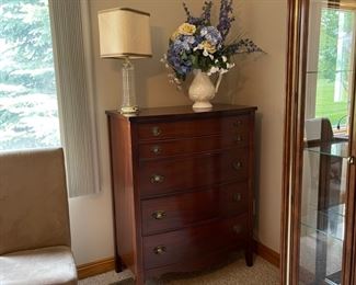 Dresser, Lamps and more
