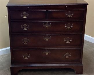 MID 20th CENTURY MAHOGANY CHIPPENDALE STYLE
BACHELOR'S CHEST,